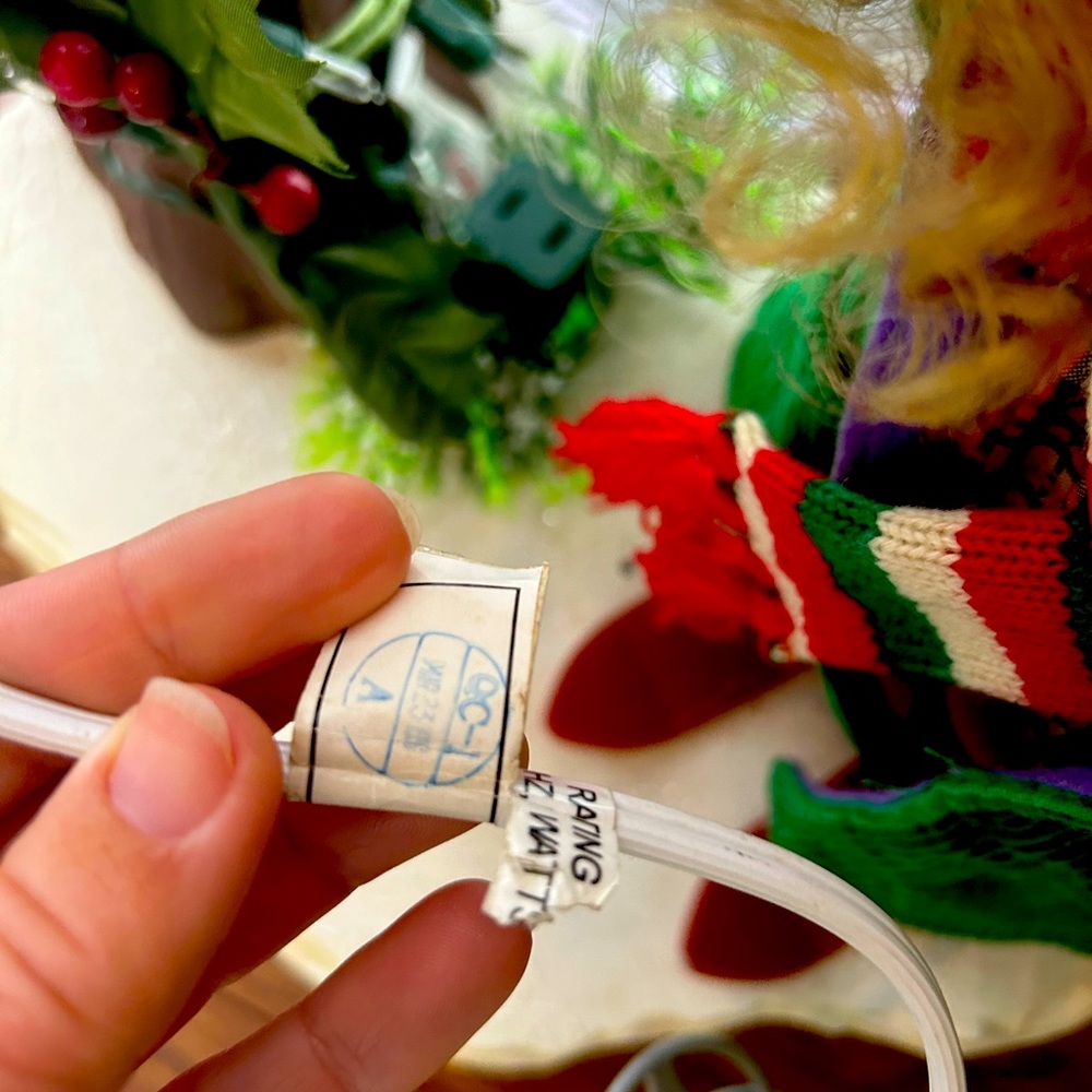 Santa’s Best Vintage Animated Christmas Decoration - Picture 3 of 5